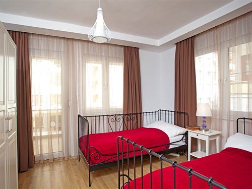 Апарт-отель The & 3*